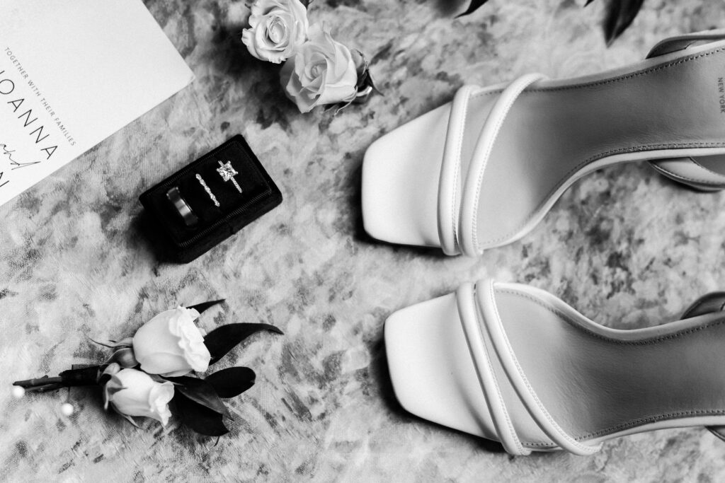 Wedding details from Yonah mountain vineyard weddings