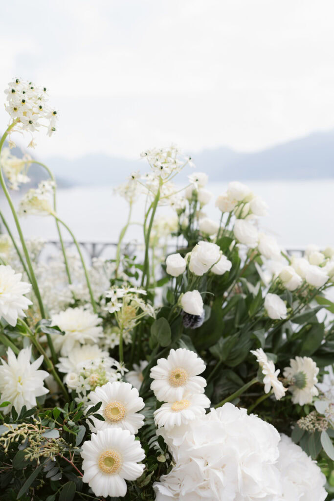 up close photo of daisies in wedding florals